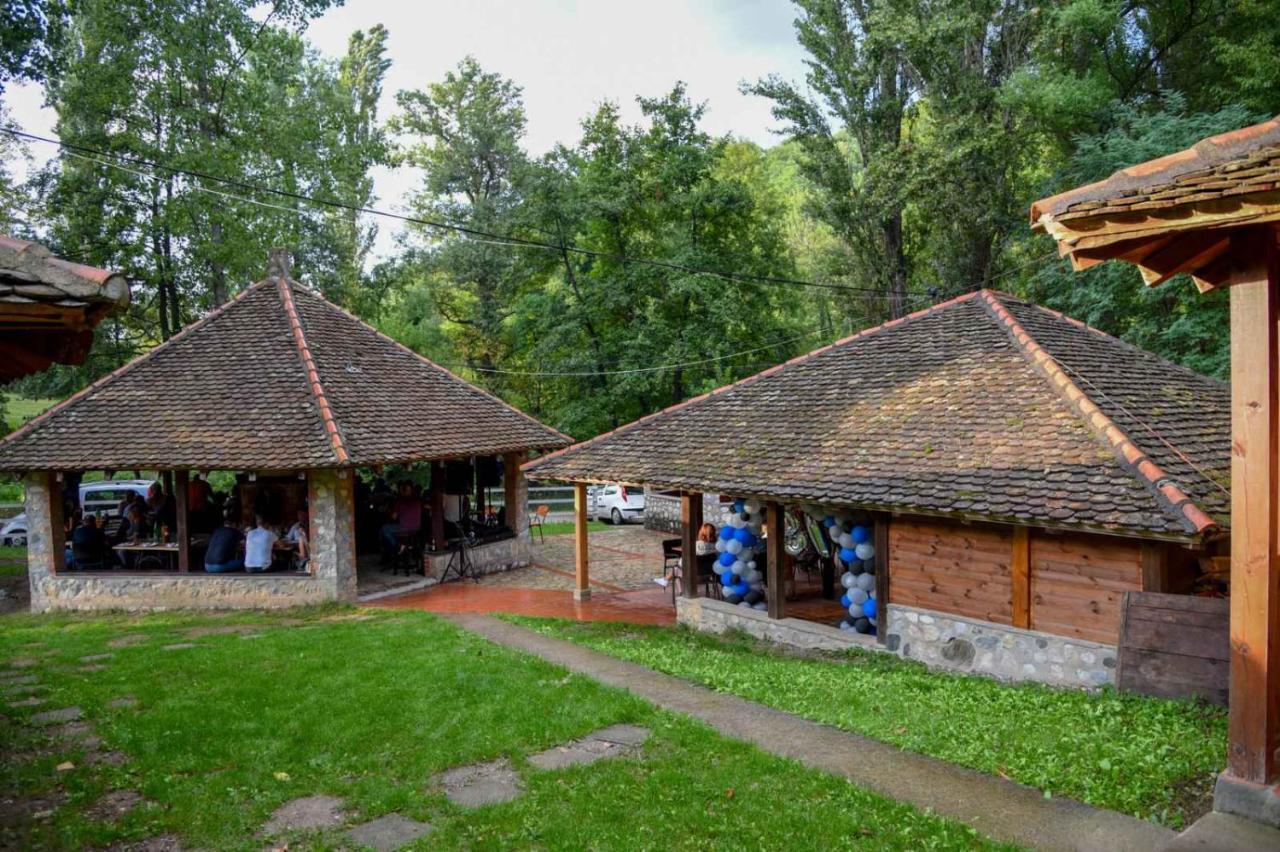 Poljoprivredno Turisticko Domacinstvo Deguric Daire Valjevo Dış mekan fotoğraf
